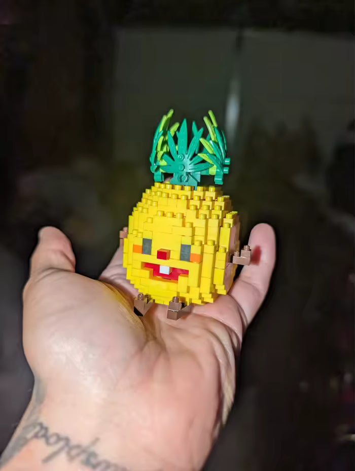 Happy Pinapple